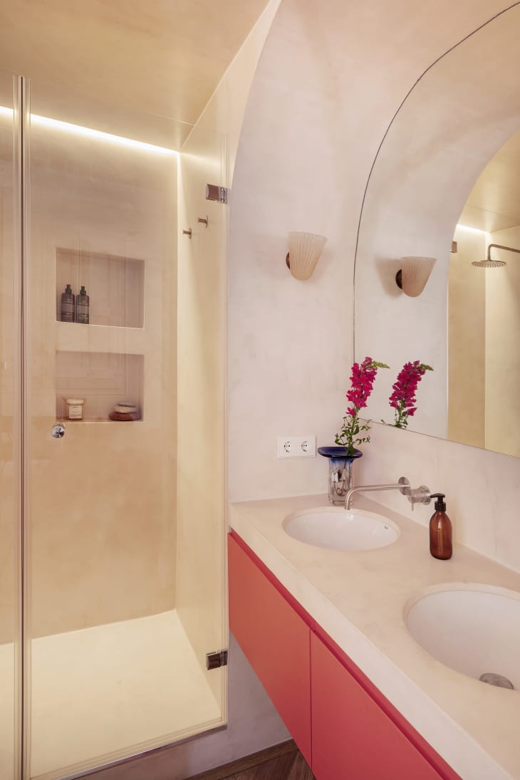 13 Bold, Unique, and Truly Exceptional Bathrooms 2022 Apartment Therapy